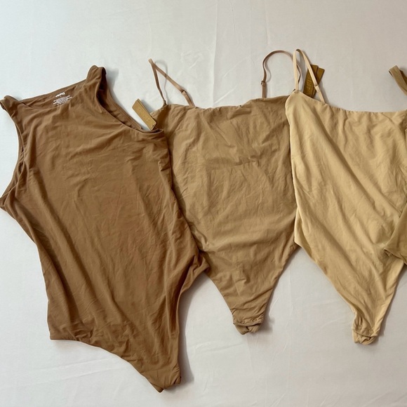 SKIMS Fits Everybody High Neck Cami Scoop Bodysuit Bundle